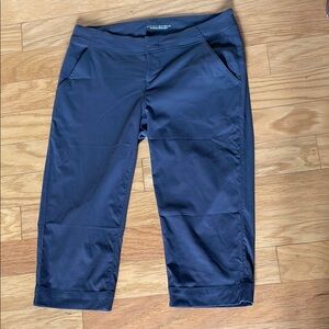 Columbia hiking capris size 4